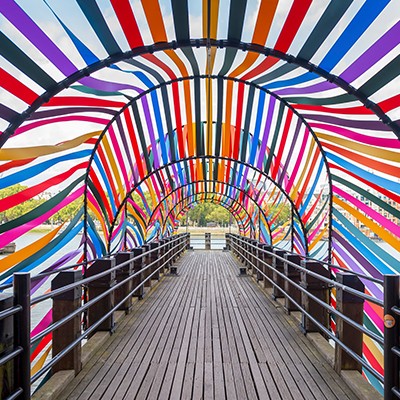saint-etienne-installation-of-ribbons-on-jetty-exhibited-designjunction-2018-south-bank